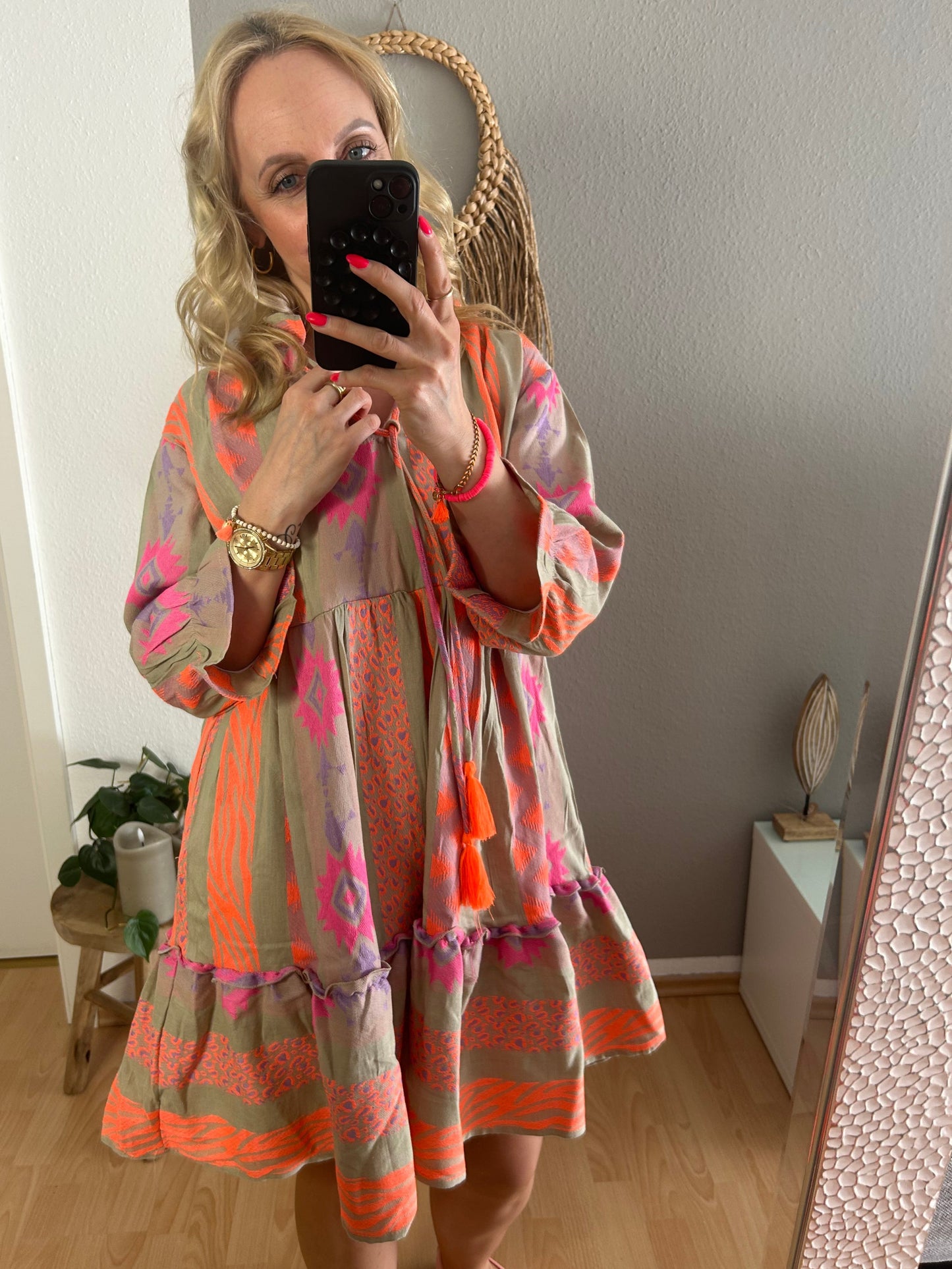 Tunikakleid "BOHEMIAN LOVE" in light kaki mit Neonfarben