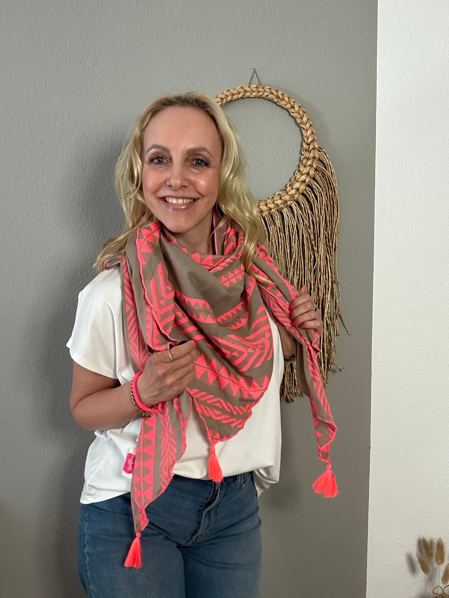 Dreieckstuch "BOHO ELEGANCE" in taupe mit neonkorall
