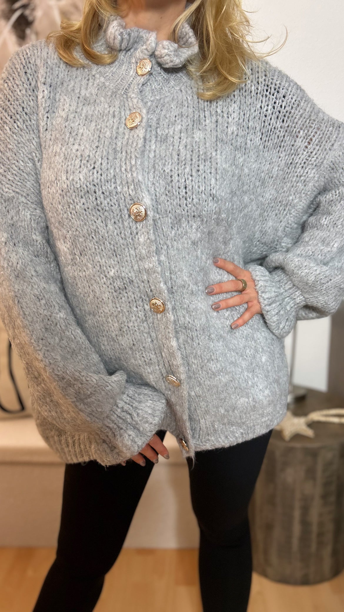 Cardigan "FEMME" in hellgrau