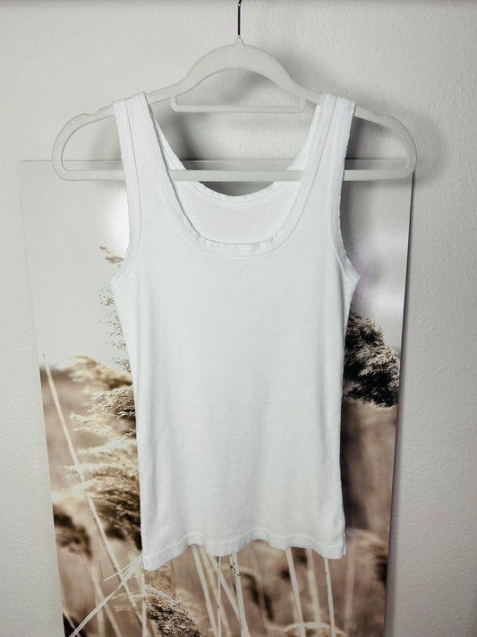 Top "BASIC USED" in weiß
