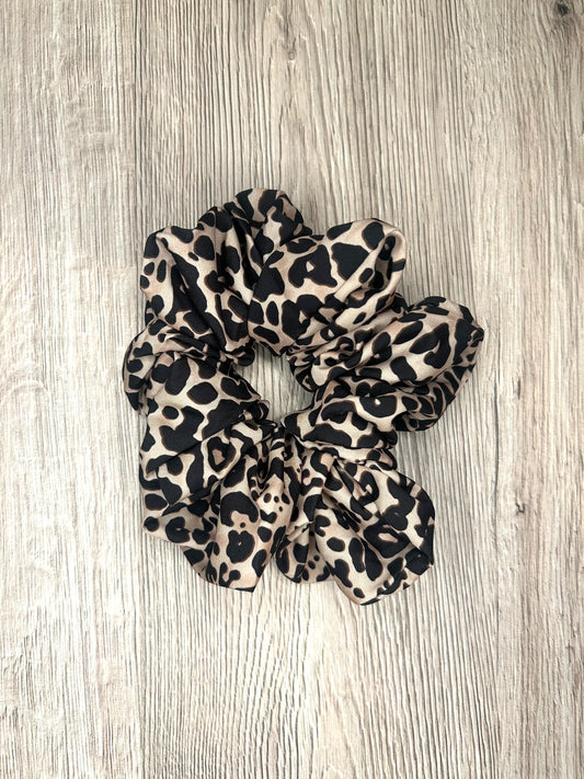 Big Scrunchie "LEO"
